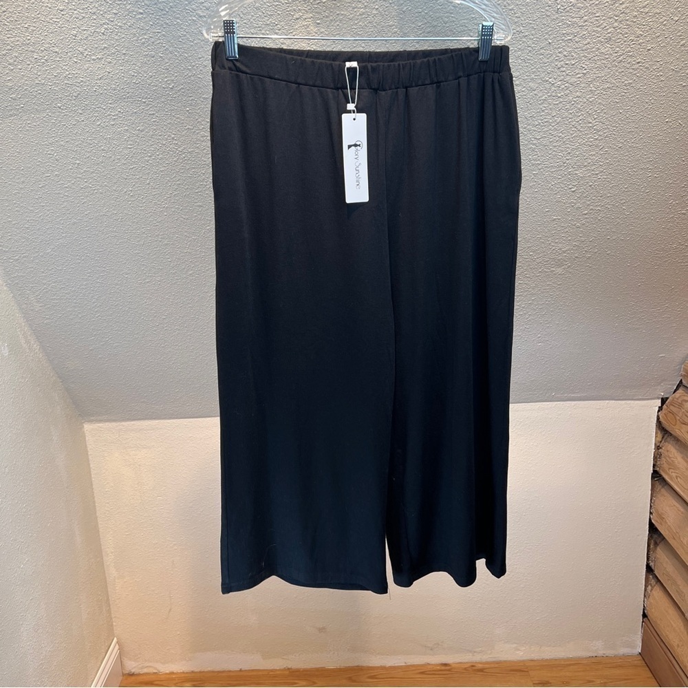 NWT GLORY SUNSHINE Black Cropped Palazzo Pants. Size XL